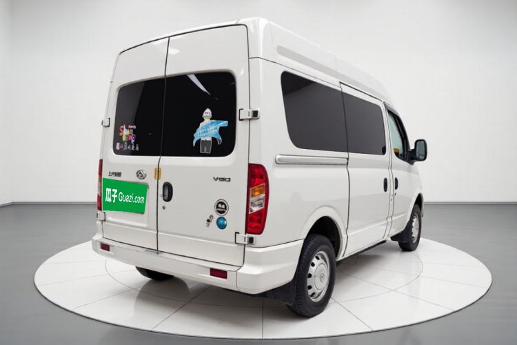 Used SAIC MAXUS Xintu V80 2021 2.0T Manual Classic Aoyuntong Short Wheelbase Mid-Roof 5/6-Seater