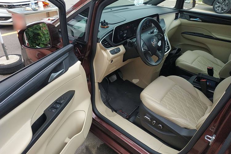 Used Buick GL8 2022 ES Land Cruiser 653T Luxury Model
