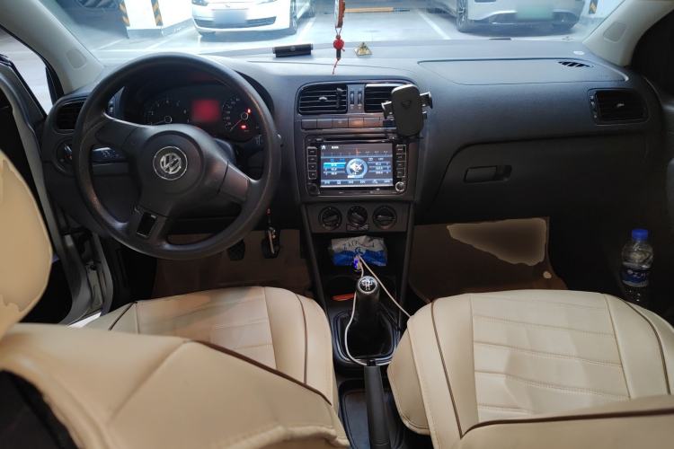 Used Volkswagen Polo 2011 1.4L Manual ZhiLe Edition
