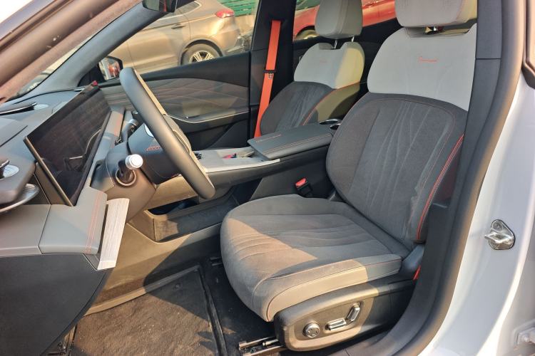 Used Geely Galaxy E8 2024 620 km All-Wheel-Drive Dragon Edition