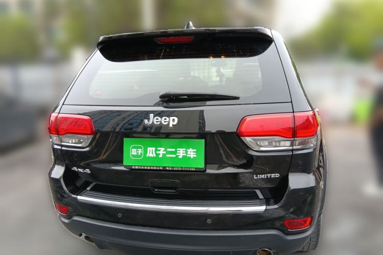 Used Jeep Grand Cherokee 2016 3.0L Comfort Navigation Edition Rear