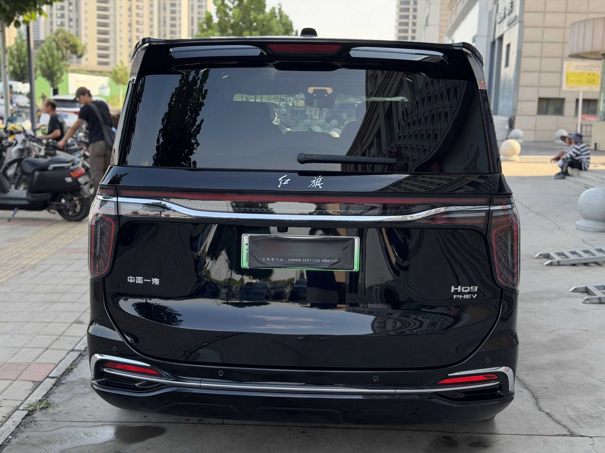 Hongqi HQ9 PHEV 2024 2.0T Four-Wheel Drive Business Edition — снимка 13