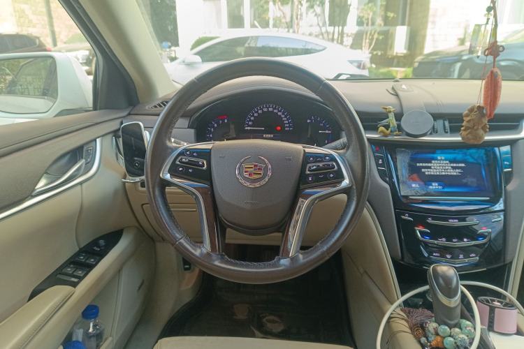 Used Cadillac XTS 2015 28T Comfort Model Steering Wheel
