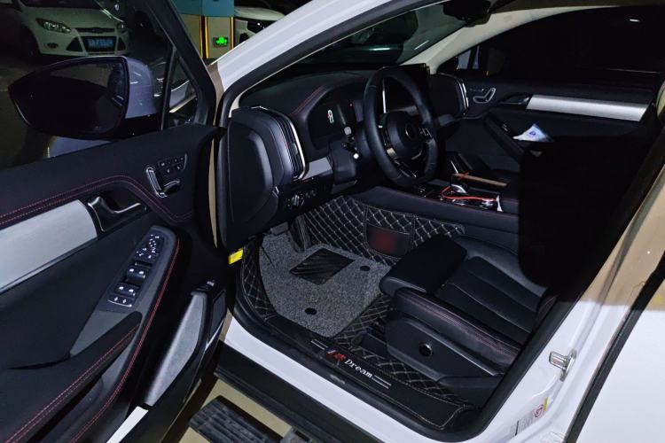 Used BYD Tang New Energy 2018 DM 2.0T All-Wheel Drive Smart Connect Innovation Model 5 Seats China V Emission Standard
