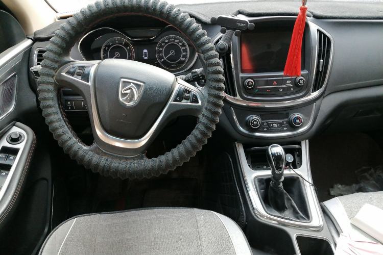 Used Baojun 560 2016 1.5T Manual Luxury Model