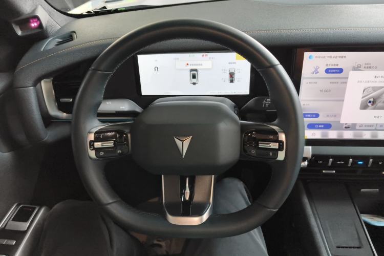 Used Deepal G318 2024 Four-Wheel-Drive Air Suspension Model Steering Wheel