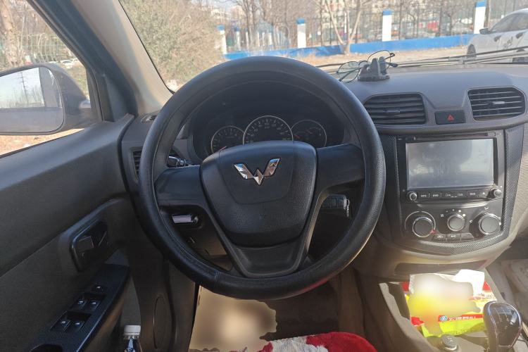 Used Wuling Hongguang 2015 1.5L S Basic Version China V Standard