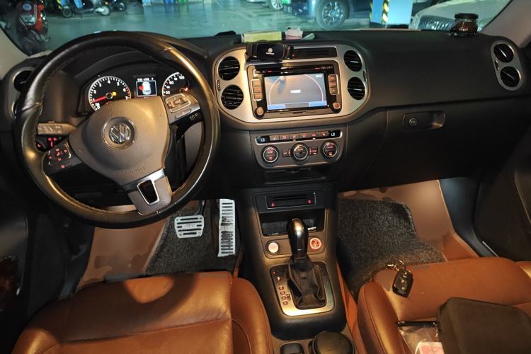 Used Volkswagen Tiguan 2015 1.8TSI Automatic All-Wheel-Drive Luxury Model