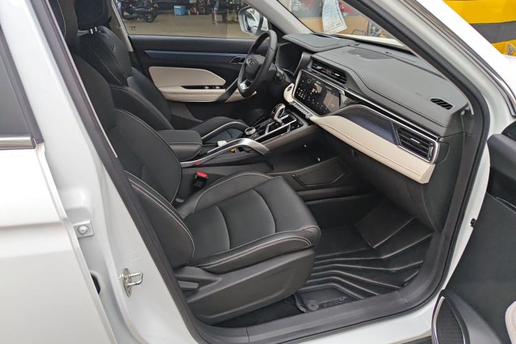 Used Geely Auto Emgrand X7 Sport 2022 Boyue X 1.8TD DCT Smart Model Right Front Seat