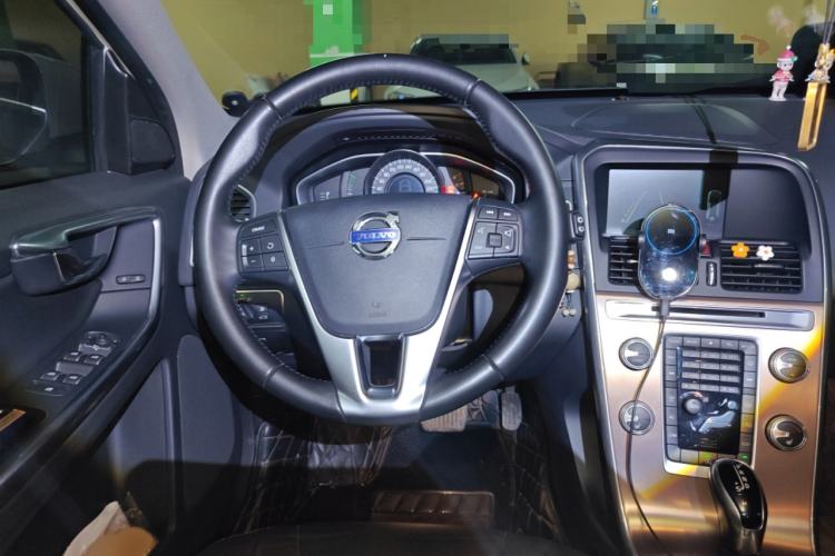 Used Volvo XC60 2017 T5 Smart Upgrade Edition