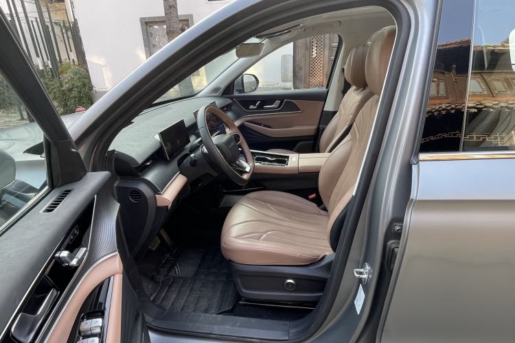 Used Chery Tiggo 8 L 2024 2.0T Two-Wheel Drive Prestige Version 5 Seats
