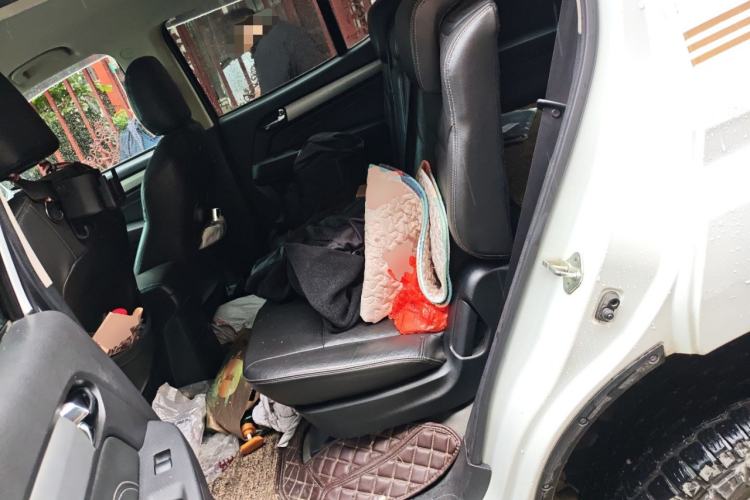 Used Isuzu mu-X 2015 3.0T 4x4 Automatic Luxury 7-Seater