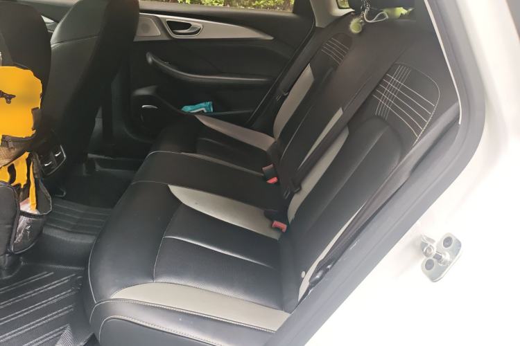 Used Roewe i6 MAX New Energy 2020 1.5T PHEV Cool & Stylish Skyroof Edition Left Rear Seat