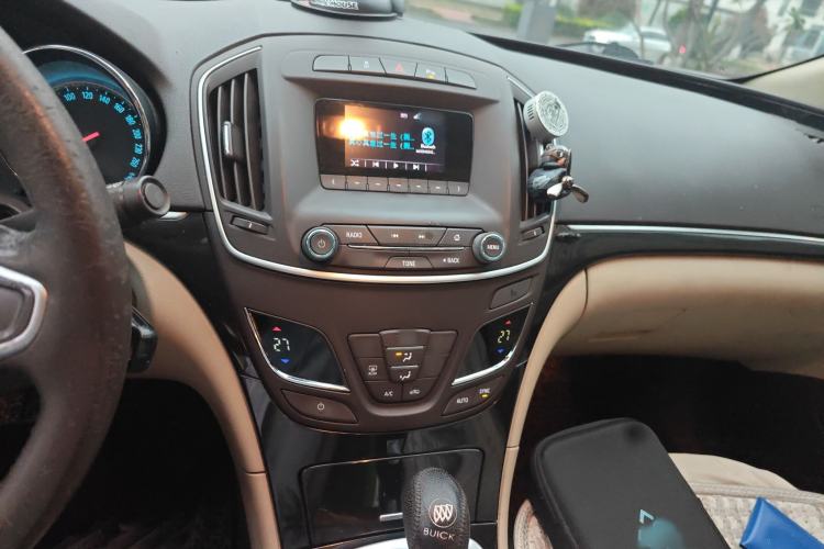 Used Buick Regal 2014 2.0L Leading Fashion Edition