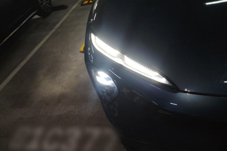 Used Nio ES7 2022 100kWh First Edition Right Front Headlight