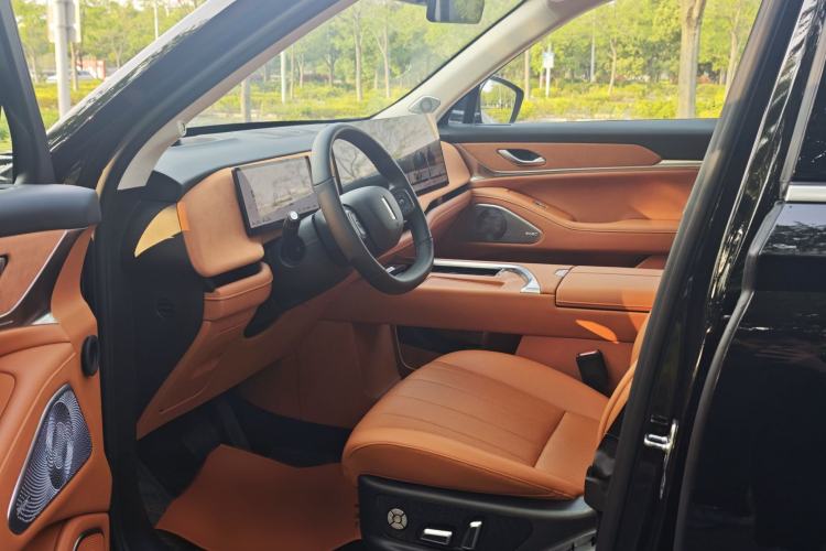 Used Wey Lanshan 2025 Four-Wheel Drive Ultra Interior 2