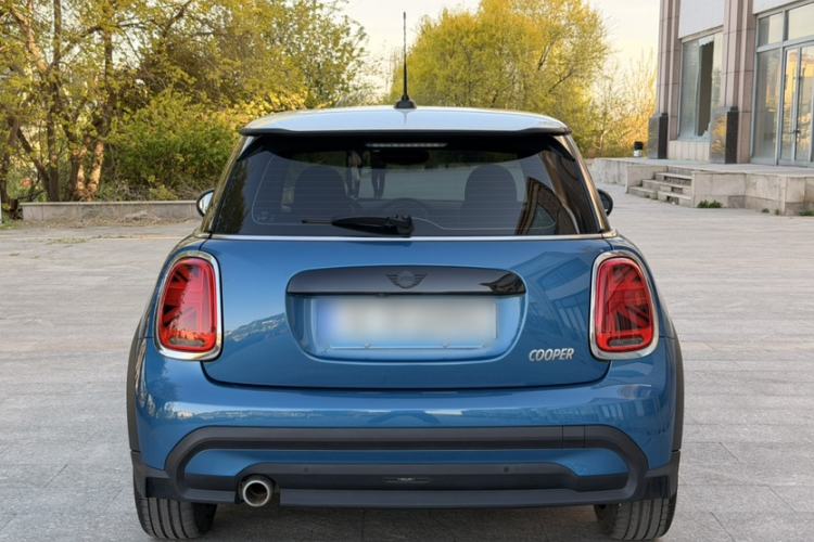 Used MINI 2022 1.5T COOPER Artist