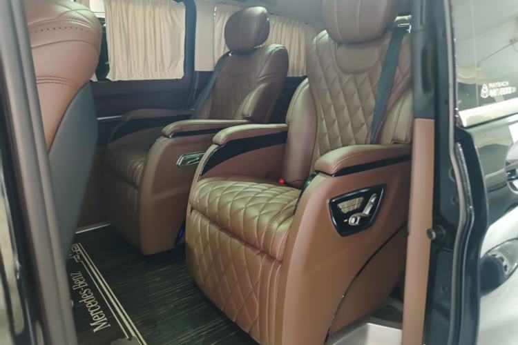 Used Mercedes-Benz V-Class 2020 V 260 Avantgarde Edition
