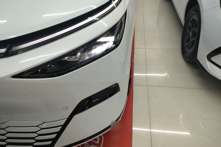 Used XPeng X9 2024 702 Ultra-Long Range Pro Left Front Headlight