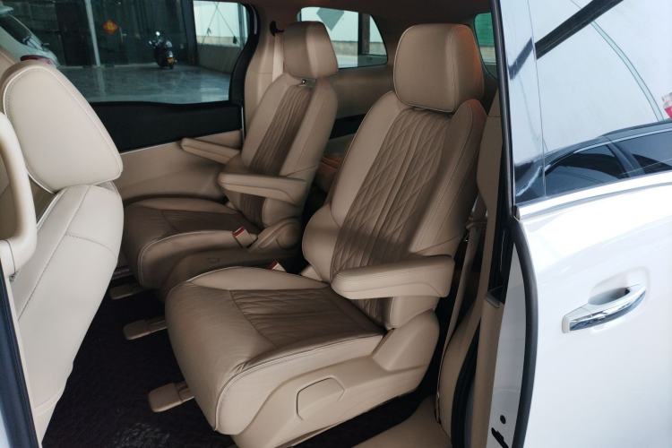 Used Buick GL8 2023 Land Business Class Smart Deluxe Model