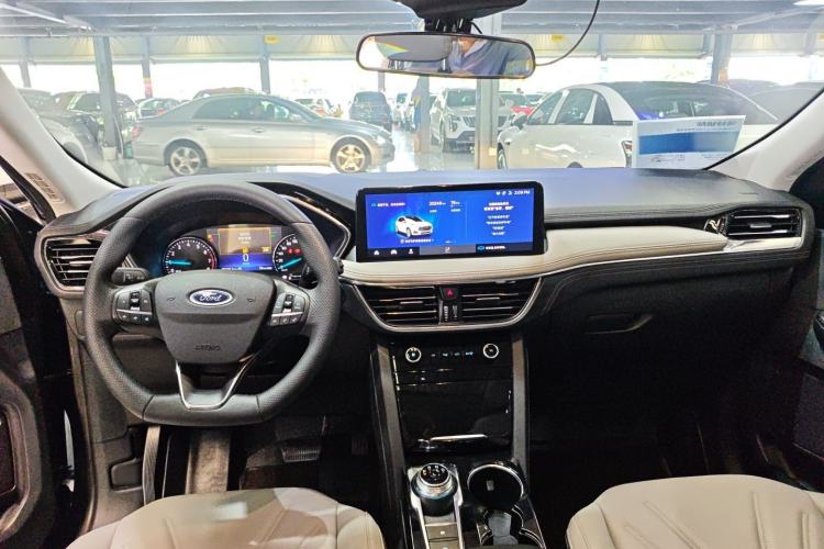 Used Ford Escape 2024 EcoBoost 245 Two-Wheel-Drive Comfort Edition
