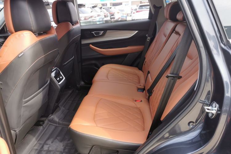 Used Chery Tiggo 8 PLUS 2022 290TGDI DCT Luxury Edition+