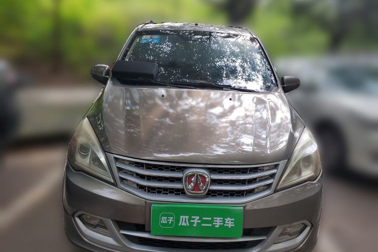 Used BAIC Weiwang M20 2014 1.5L Ultra-Luxury BJ415B Front