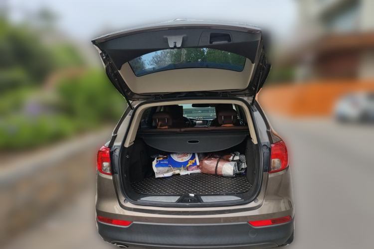 Used Buick Envision 2017 20T Two-Wheel Drive Elite Version Trunk