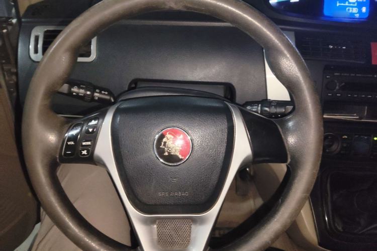 Used FORTHING Joyear SUV 2012 1.6L Luxury Model Steering Wheel