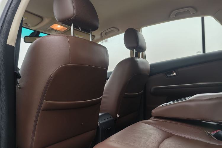 Used BYD S6 2014 2.0L Manual Luxury 5-Seater