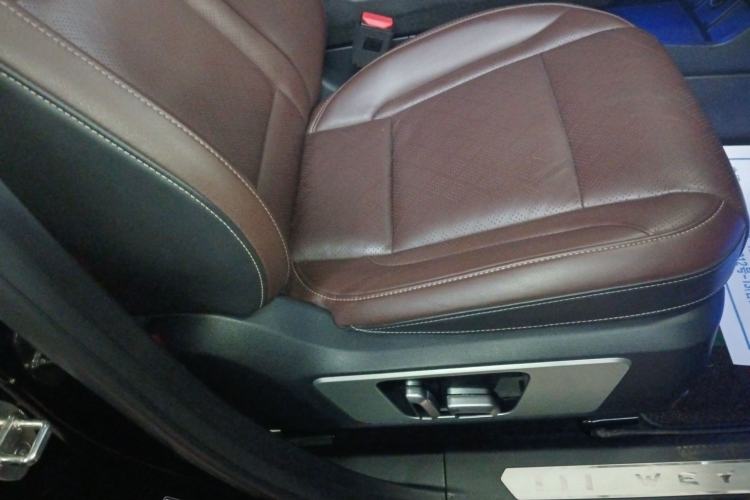 Used Wey VV6 2021 2.0T Two-Wheel Drive Smart Plus
