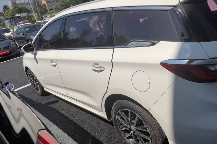 Used BYD Song MAX 2017 1.5T Automatic Smart Connect Elite 7-Seater