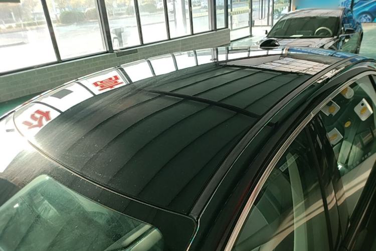 Used Hongqi E-QM5 2022 431 km Charge & Enjoy Edition
