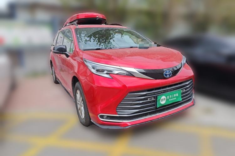 Used Toyota SIENNA 2021 2.5L Hybrid Premium Edition Front Right 45 Deg