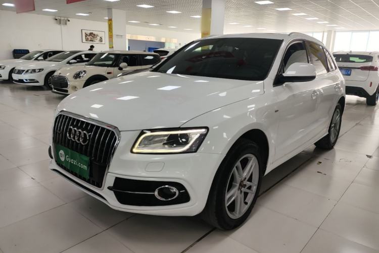 Used Audi Q5 2018 Collector's Edition 40 TFSI Technology Model