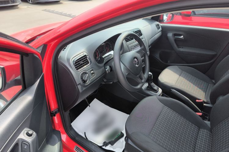 Used Volkswagen Polo 2014 1.6L Automatic Comfort Edition Driver Seat