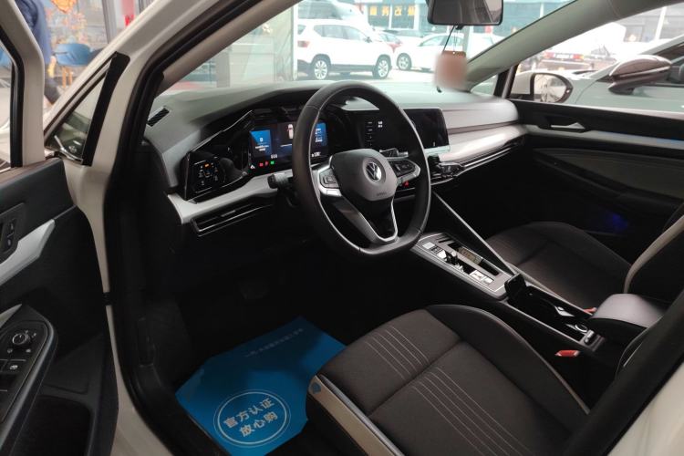 Used Volkswagen Golf 2023 Facelift 280TSI DSG Pro
