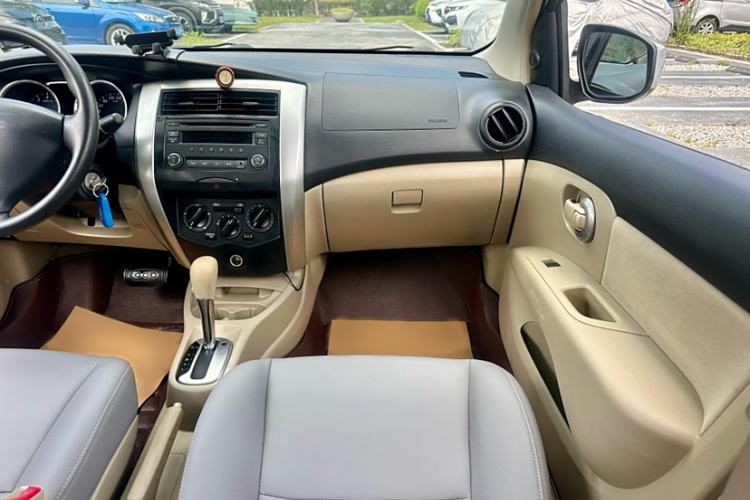 Used Nissan Livina 2015 1.6XE CVT Comfort Edition