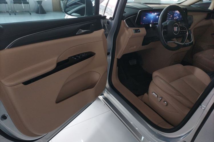 Used Buick GL8 New Energy 2025 Lu Shang Smart Enjoyment Edition 7-Seater
