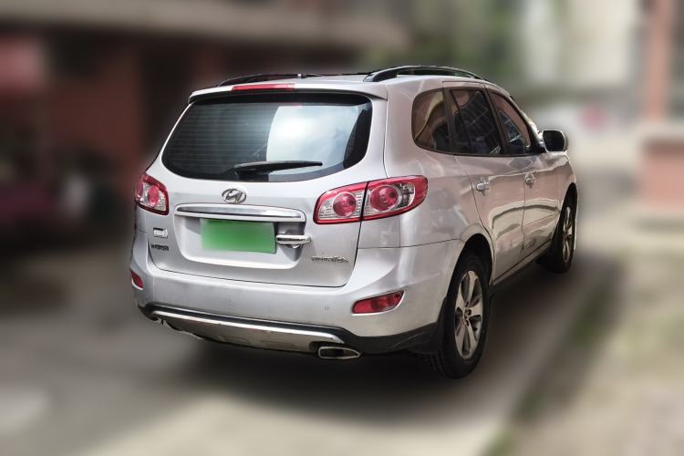 Used Hyundai Santa Fe Classic 2011 2.4 Comfort Edition 7-Seater Two-Wheel Drive Rear Right 45 Deg