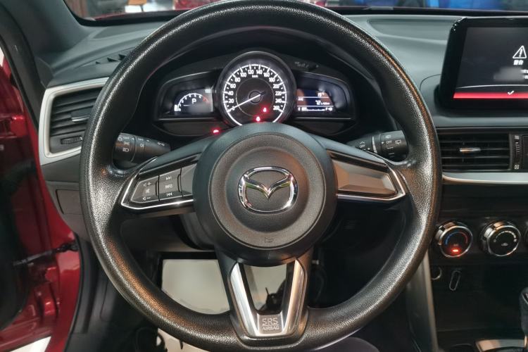 Used Mazda CX-4 2018 2.0L Automatic Two-Wheel Drive Blue Sky Dynamic Version China VI Standard Steering Wheel
