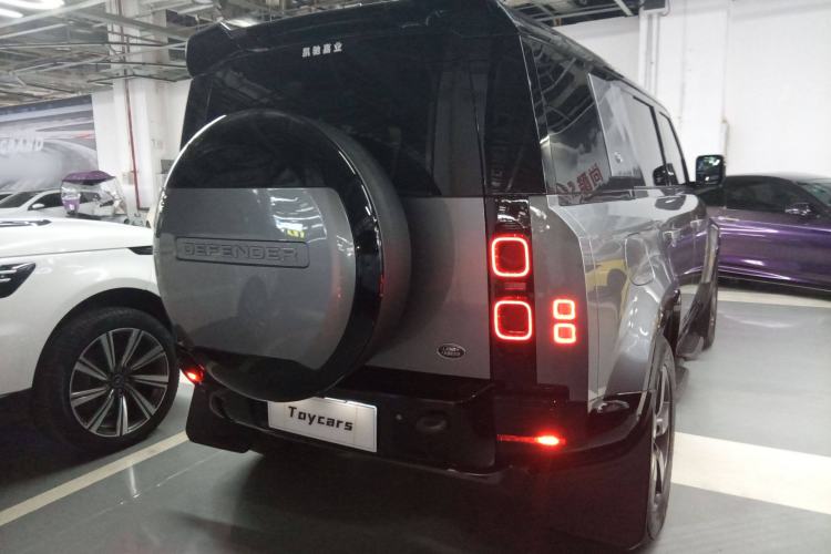 Used Land Rover Defender 2023 Facelift 110 3.0T P400 X-DYNAMIC HSE