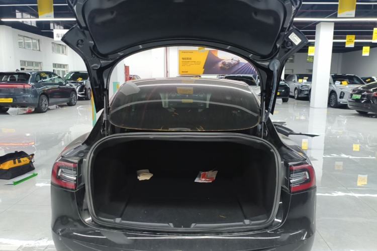 Used Tesla Model 3 2019 Long-Range Rear-Wheel-Drive Version