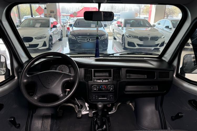 Used Wuling Zhiguang 2023 1.5L Practical Version 5/7 Seats
