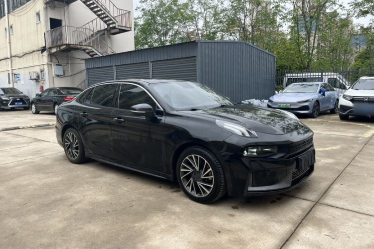 Used Lynk & Co 03 2022 2.0TD DCT GenioPlus Exterior 4