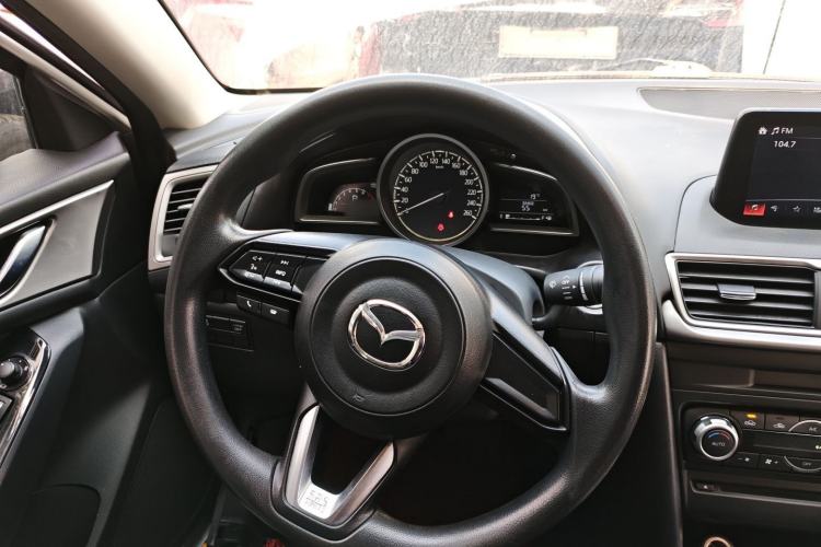 Used Mazda Mazda 3 Axela 2017 Sedan 1.5L Automatic Luxury Model China VI Standard