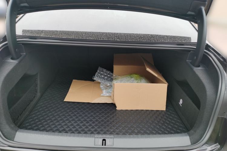 Used Volkswagen Phideon 2019 380TSI Two-Wheel Drive Business Edition China VI Standard
