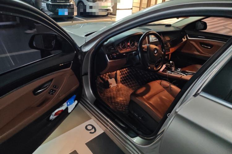 Used BMW 5 Series 2017 520Li Elegant Edition
