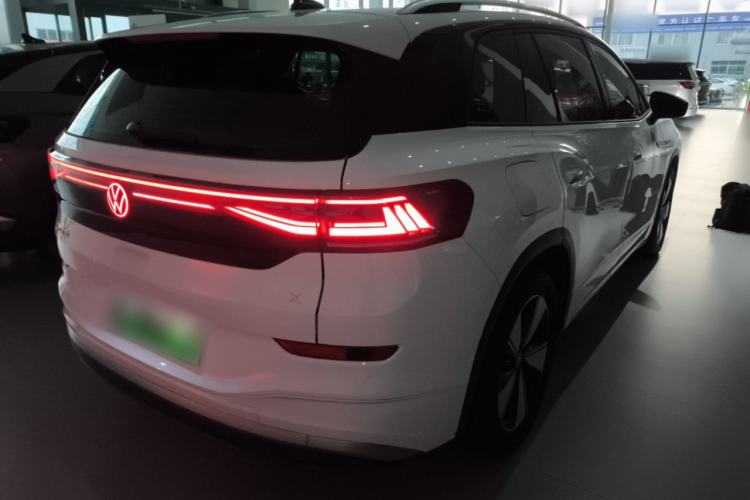 Used Volkswagen ID.6 X 2023 Pure Edition
