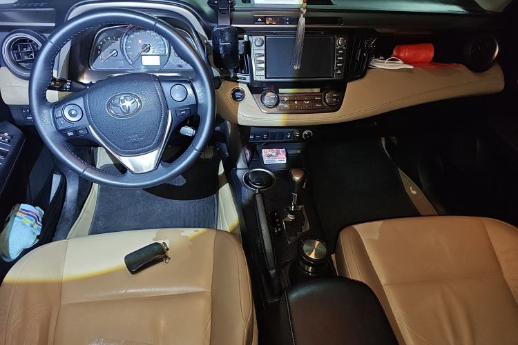 Used Toyota RAV4 2013 2.0L CVT Four-Wheel Drive New Edition
